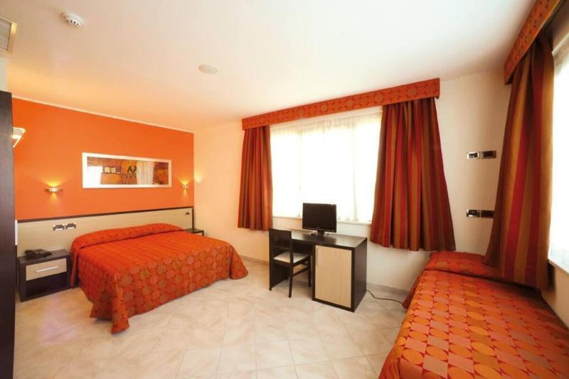 Hotel Cristina Rocca San Giovanni Eksteriør bilde