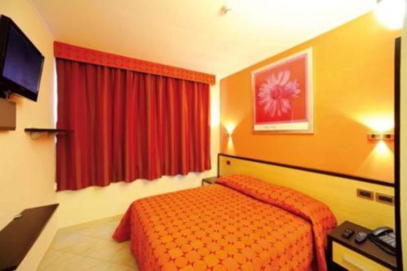 Hotel Cristina Rocca San Giovanni Eksteriør bilde