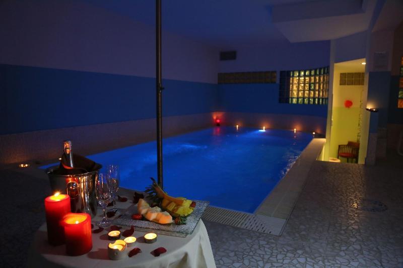 Hotel Cristina Rocca San Giovanni Eksteriør bilde