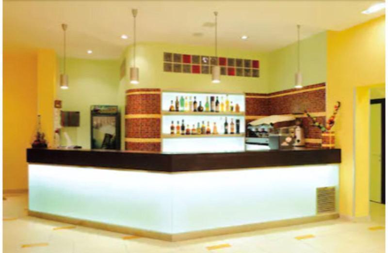 Hotel Cristina Rocca San Giovanni Eksteriør bilde
