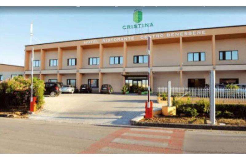 Hotel Cristina Rocca San Giovanni Eksteriør bilde