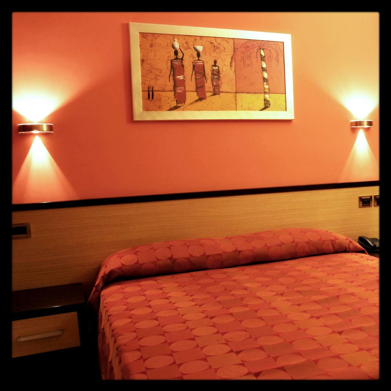 Hotel Cristina Rocca San Giovanni Eksteriør bilde